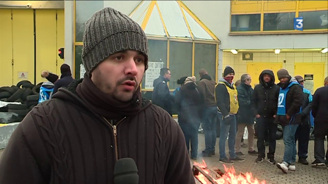 Blocage de la maison d'arrêt de Strasbourg en soutien à l'agression de Vendin-le Vieil