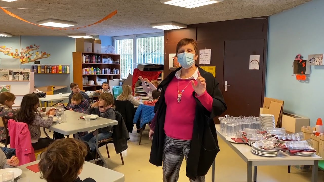 La restauration scolaire s’adapte😷🥣🍴